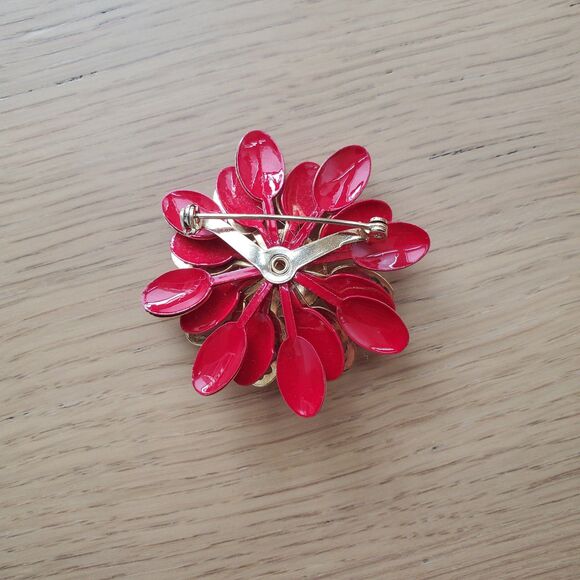 Vintage 60s Red Gold Enamel Flower Brooch - Picture 2 of 5